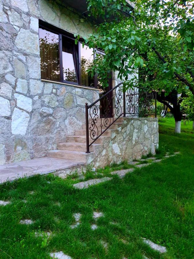 Guest House Ijevan'S Garden Εξωτερικό φωτογραφία