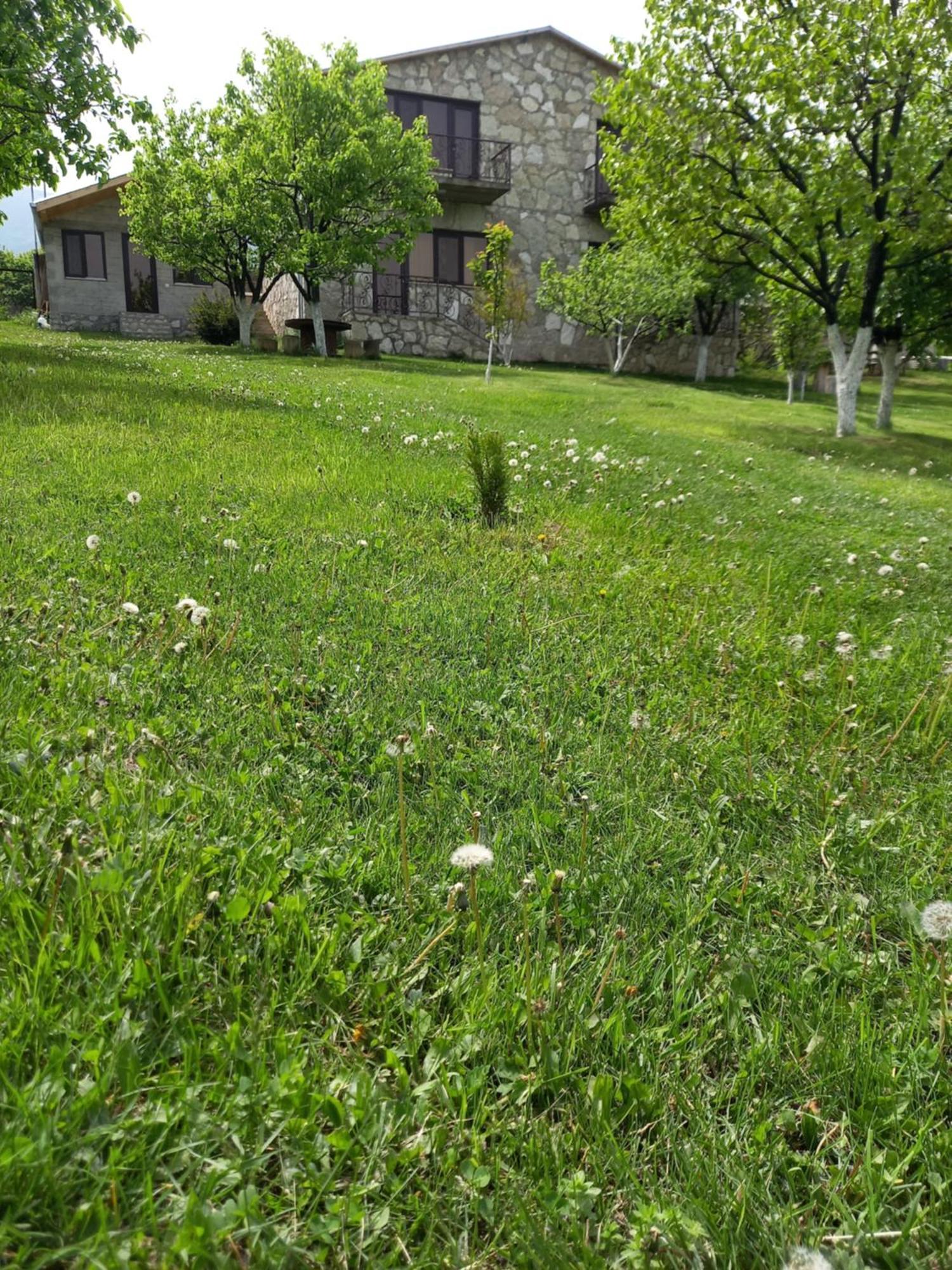 Guest House Ijevan'S Garden Εξωτερικό φωτογραφία